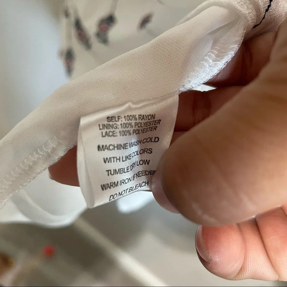 White Floral Off The Shoulder Boho New Dress​​​ - Picture 6 of 8